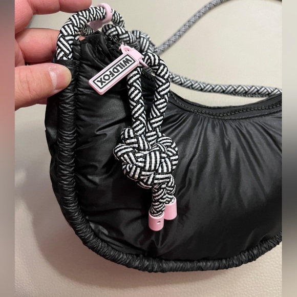 NWT - Wildfox Women’s 2 in 1 Crossbody/Shoulder Bag - Picture 6 of 9